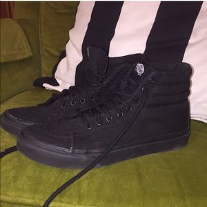 Vans sk8 hi all black classics